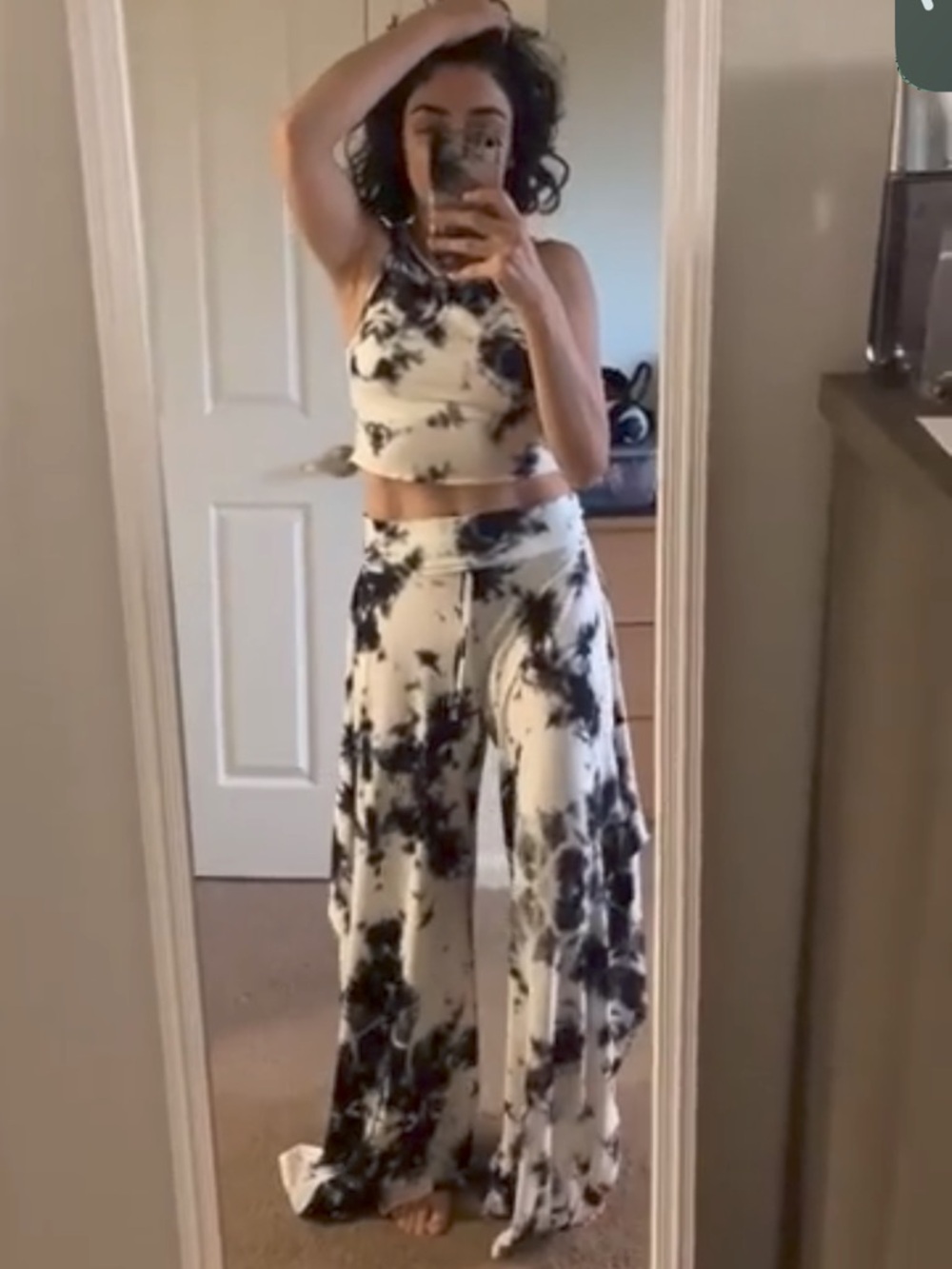 Tie-Dye Wide  opened Leg Pants & Crop Top Set - Black and White